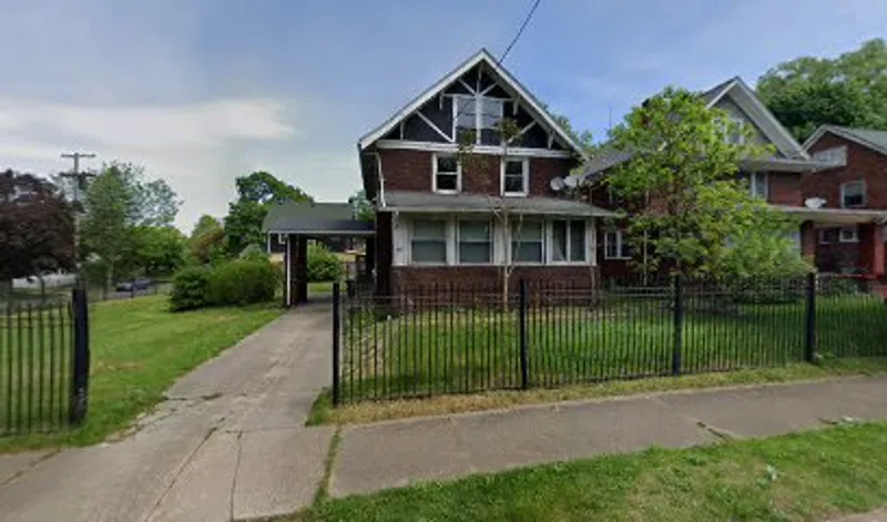 The Villa West
