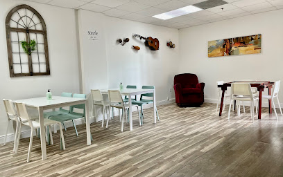 Dos Gardenias Adult Daycare